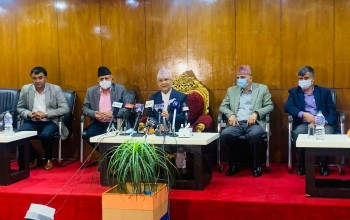 सम्पादकसँग ओलीको अन्तर्क्रिया