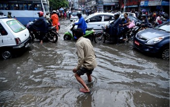 अविरल वर्षाका कारण उपत्यकामा चार सय घर डुवानमा, साढे दुई सयको उद्धार (भिडियो)