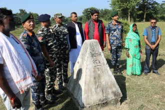नेपाल–भारत सीमास्तम्भको मर्मत र रङरोगन सुरु