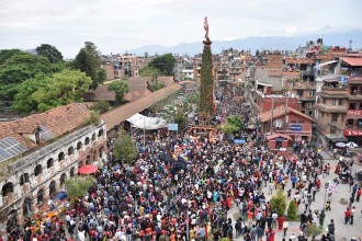 चुनावी चटारोकै बीच ललितपुरमा मच्छिन्द्रनाथको त्रिलोक भ्रमण