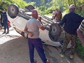 ट्याक्सी उत्तानो पर्दा पनि कसैलाई केही भएन