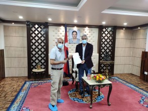 डा केसीको माग पूरा गर्ने देउवाको ९ बुँदे प्रतिबद्धता 