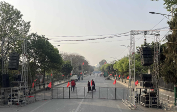 विरोधसभा खुलामञ्चबाट सडकमा साँघुरिँदा यातायातमा अवरोध, विद्यालय बन्द
