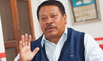 प्रकाशमानलाई भेट्न पुगे बालकृष्ण खाँण, दाेस्राे चरणमा देउवाको पक्षमा समर्थन जुटाउने कोशिश