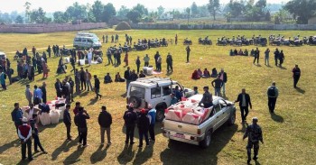 स्थिर/मौन अवधि: उम्मेदवार मतदाता ओसार्ने गाडी रिजर्ब गर्दै, कर्मचारी मतदान केन्द्र तयार पार्दै