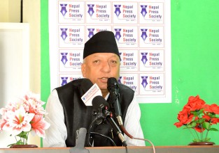 एमाले भन्छ - पूर्वराष्ट्रपतिको सक्रिय राजनीति स्वीकार्य छैन
