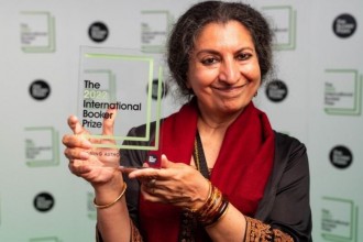 बुकर पुरस्कार पहली बार भारतीय लेखिका को