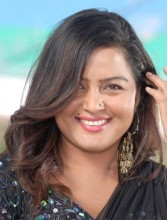  रेखा थापाको प्रश्न- छोरा नातिलाई खाडी पठाएर कहिलेसम्म पार्टी बचाउने ?