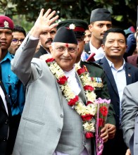  सर्वोच्चको सुनुवाई नसकिँदै विश्वासको मत सिद्ध गर्ने हतारो