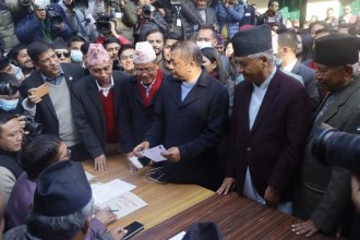 कांग्रेस संसदीय दलको नेतामा देउवा र गगनको उम्मेदवारी दर्ता