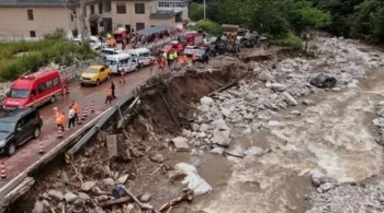 चीनको सान्सी प्रान्तमा पहिरो जाँदा २१ को मृत्यु