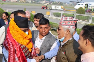 प्रचण्ड भन्छन्- चुनावी गठबन्धन चितवन कांग्रेसले भनेर हुँदैन, माथिबाटै हुन्छ