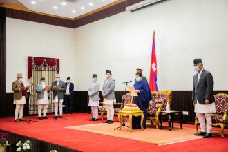 तीन प्रदेश प्रमुखले लिए शपथ 