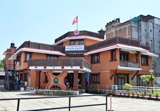 एमालेले बोलायो पोलिट्ब्यूरो बैठक