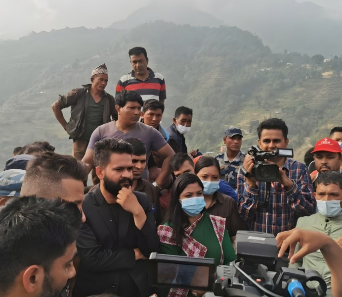 काठमाडौंका मेयर र उपमेयर सिसडोलमा 