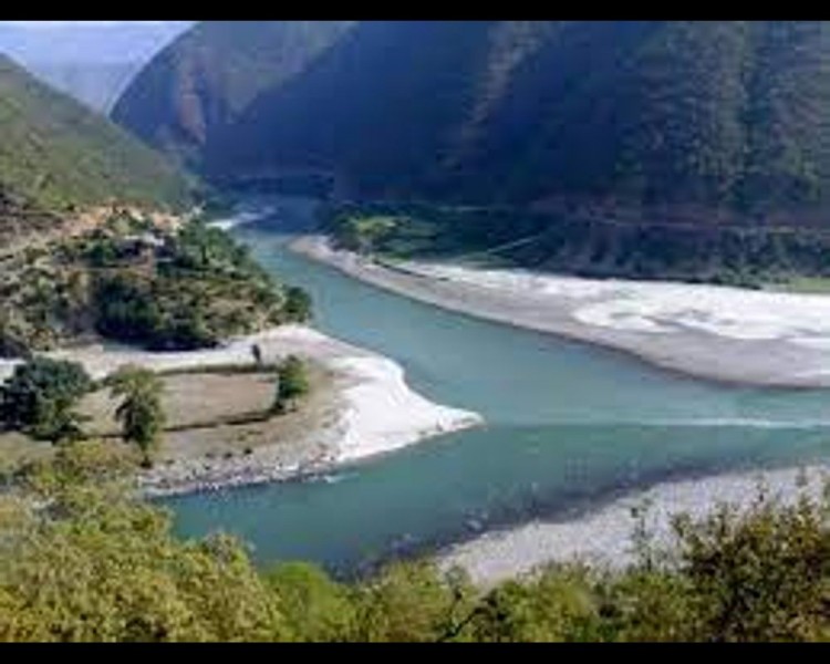 नुहाउन सुनकोशीमा पसेका बालिकाहरु नदीमै बेपत्ता
