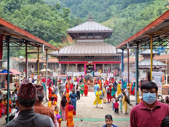 डोलेश्वरमा चारै ढोका खुल्ला