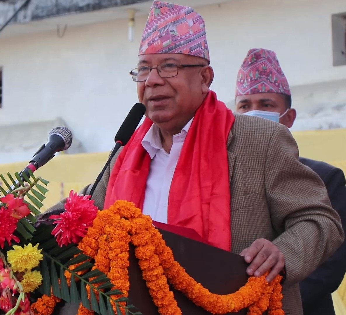 चुनाव सार्नुपर्ने पक्षमा माधव नेपाल, आयोग भन्छ- निर्वाचनको रकेट प्रक्षेपण भइसक्यो, रोकिए दुर्घटना हुन्छ